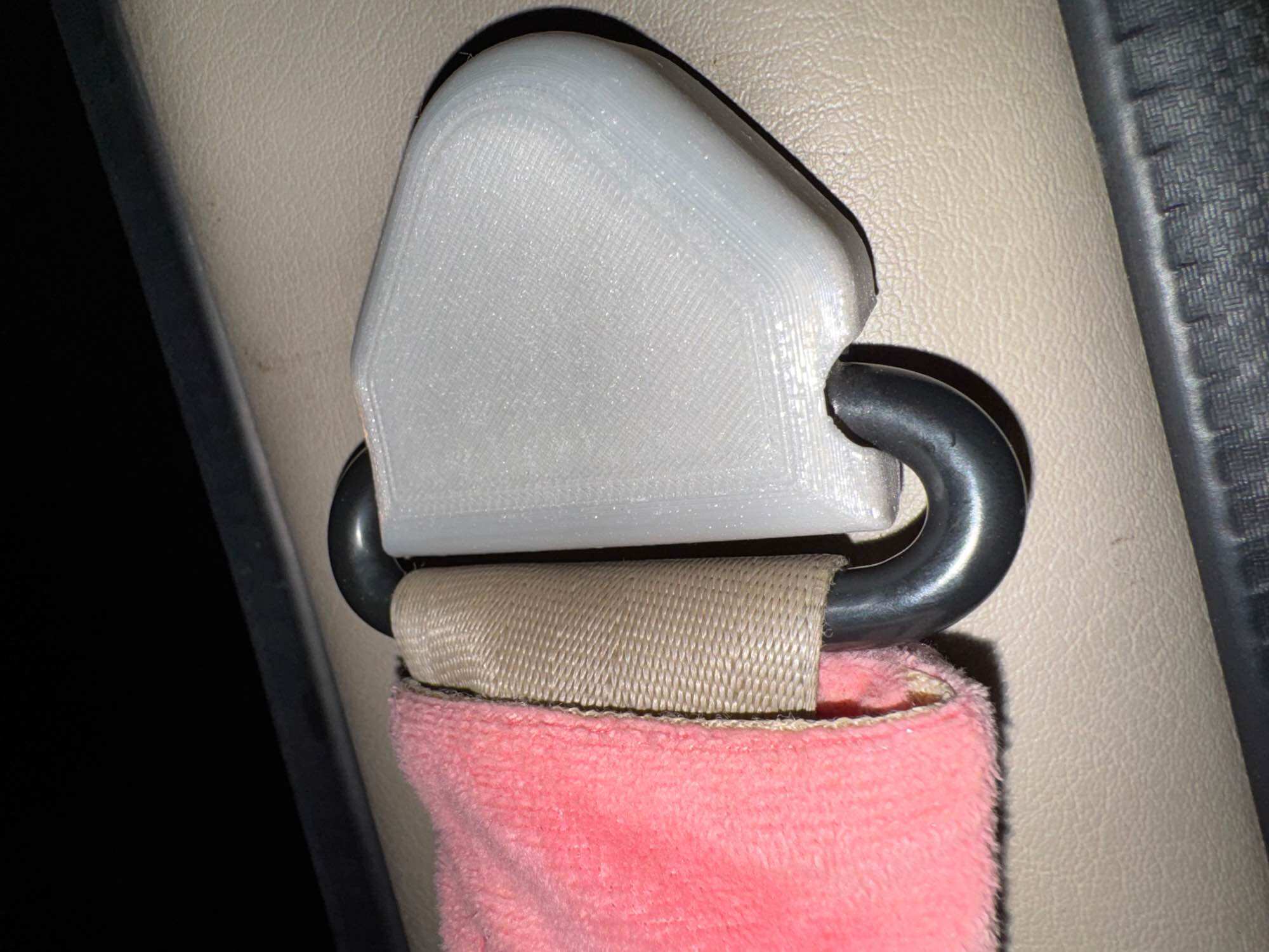 3d printed seat belt cover for Isuzu crosswind